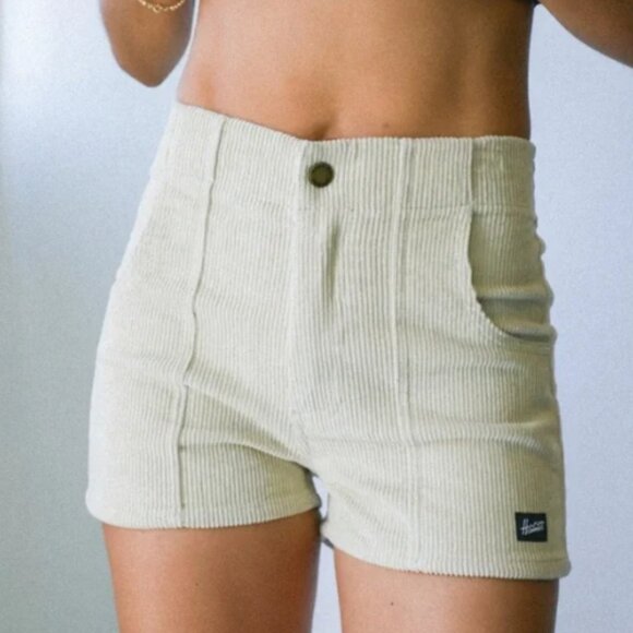 Hammies Corduroy High Waist Shorts Ivory Women’s Size 26 Surf Skate Style - Picture 1 of 10